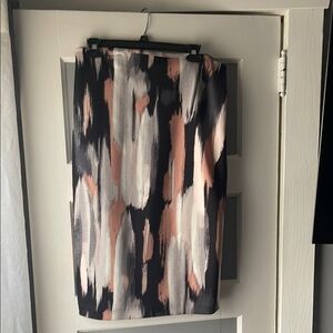 New York & Company Black and White Pencil Skirt Knee-Length